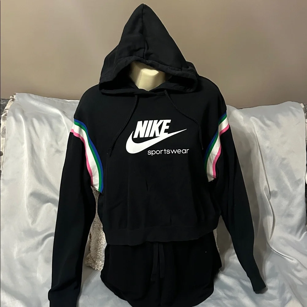 Nike hoodie black